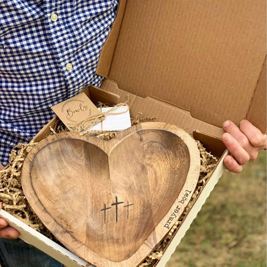 Heart-Shaped Wooden Prayer Bowl with Cards - Perfect Christian Gift for Women, Ideal Religious Decor & Congregation Present